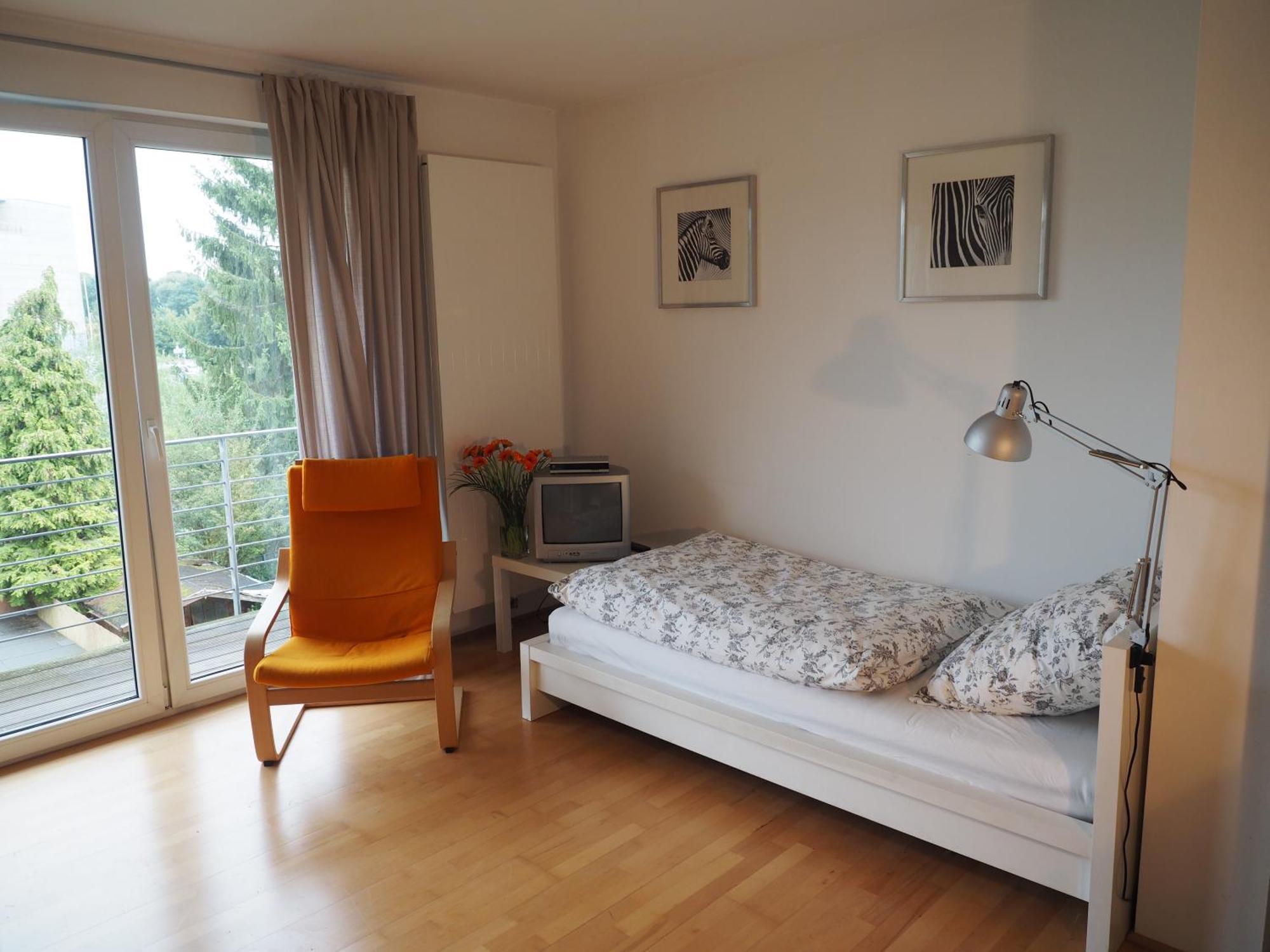 B8 - Just A Private Accommodation Dusseldorf Bagian luar foto