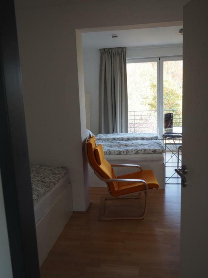 B8 - Just A Private Accommodation Dusseldorf Bagian luar foto
